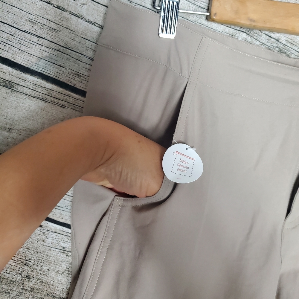 Royal Robbins pants Size 10 Short - Picture 4 of 10